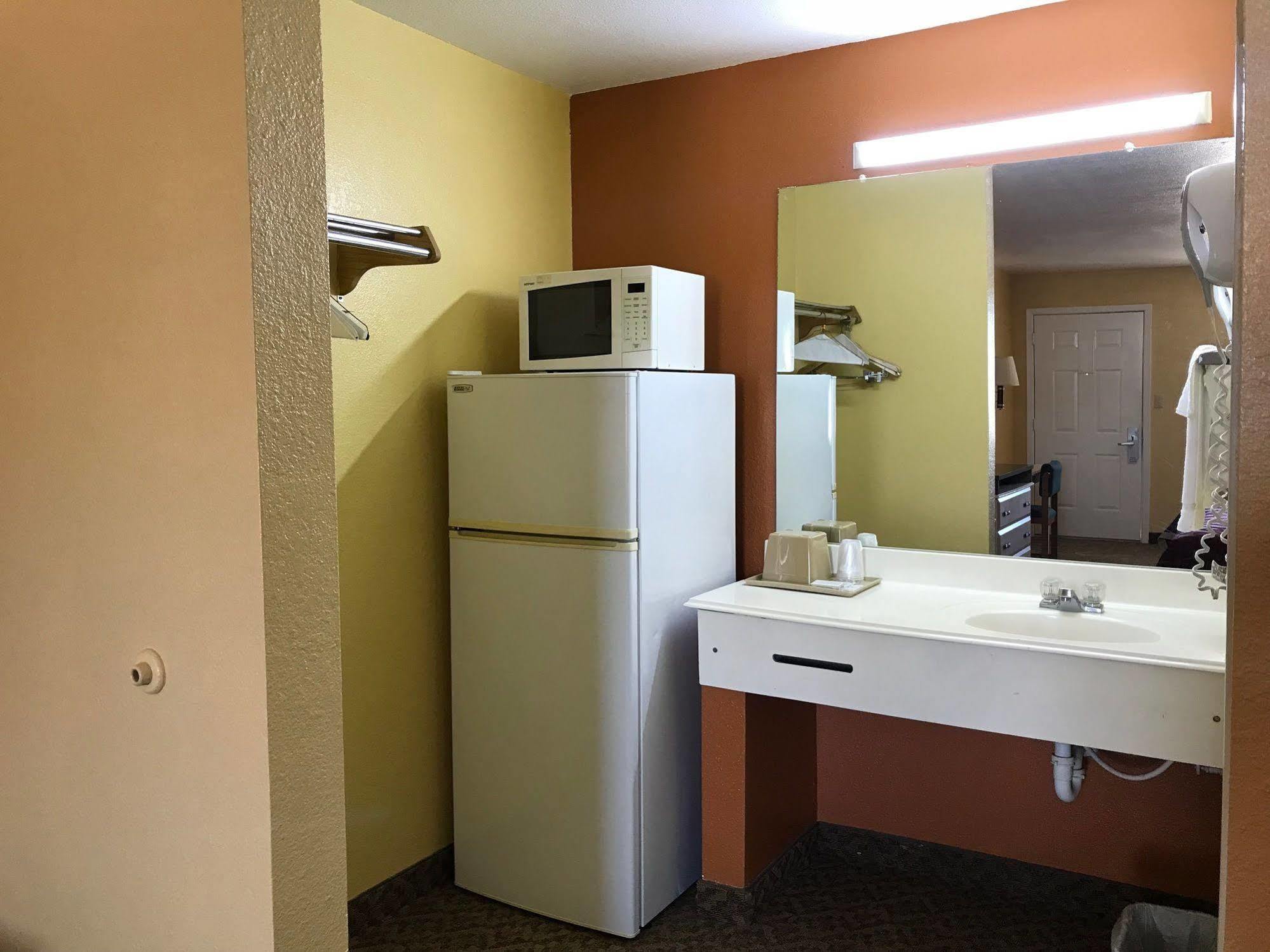 Heights Inn Harker Heights Bagian luar foto